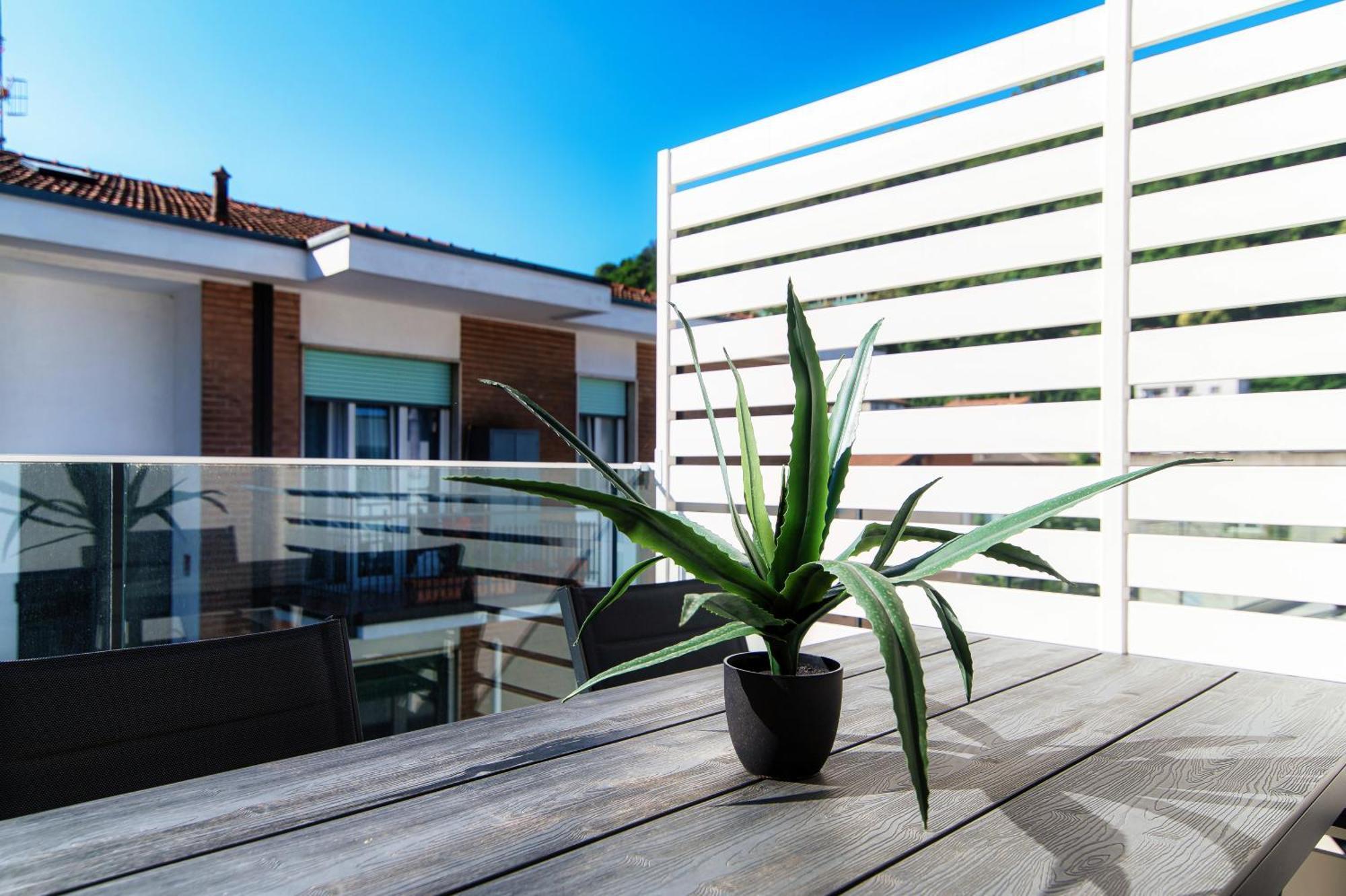 Lario Suite Apartments By Quokka 360 - With Parking Next To Como City Exterior photo