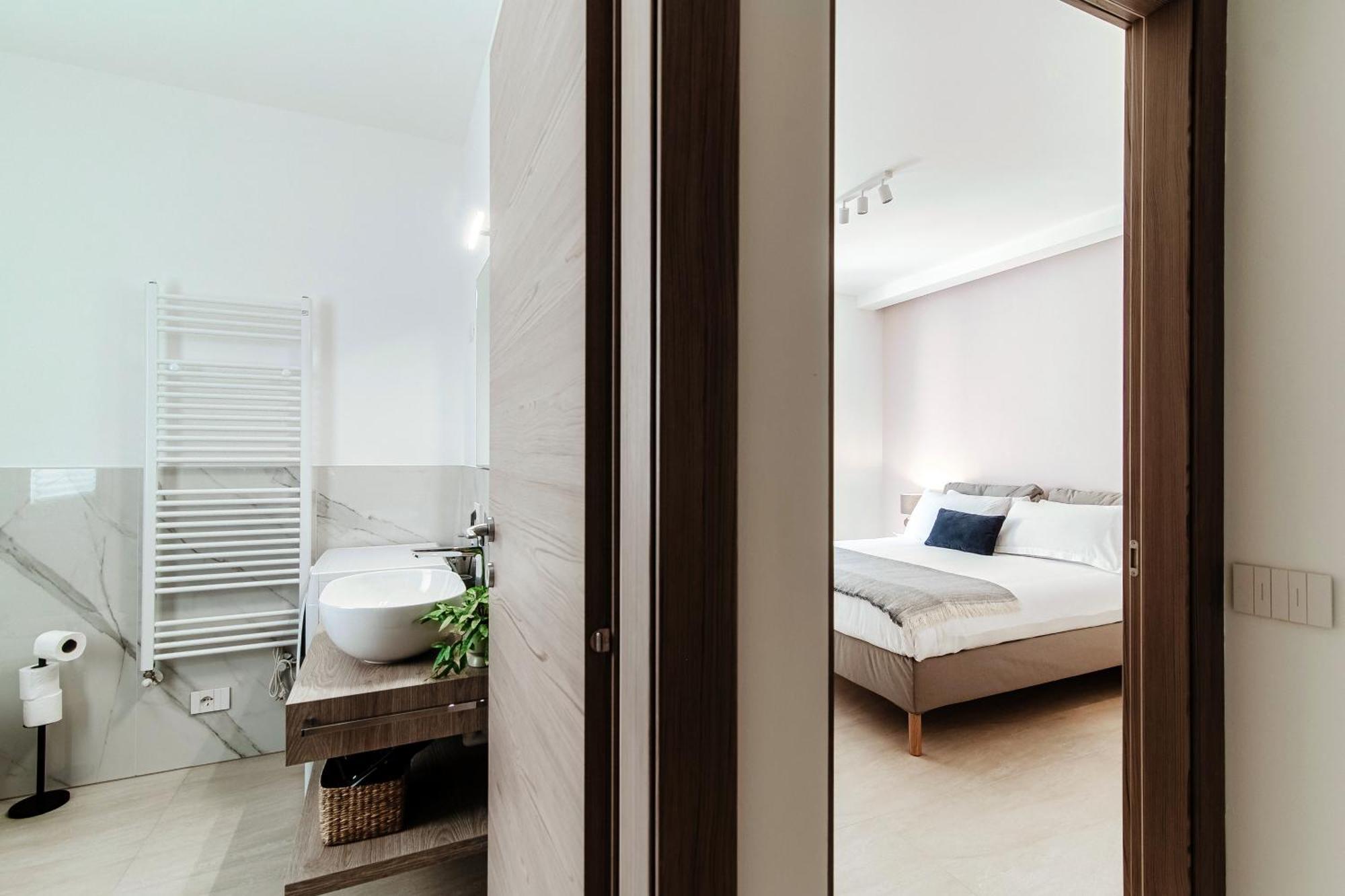 Lario Suite Apartments By Quokka 360 - With Parking Next To Como City Exterior photo
