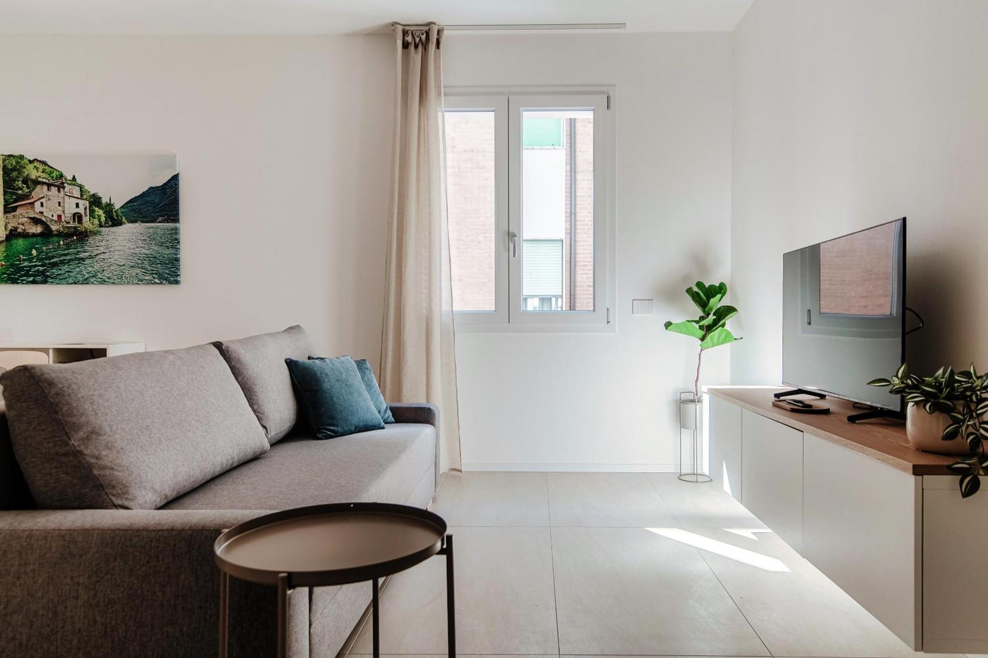 Lario Suite Apartments By Quokka 360 - With Parking Next To Como City Exterior photo